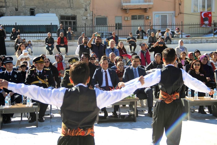 Cumhuriyetimizin 101'nci kuruluş yıl dönümü Çemişgezek ilçemizde coşkuyla kutlandı 